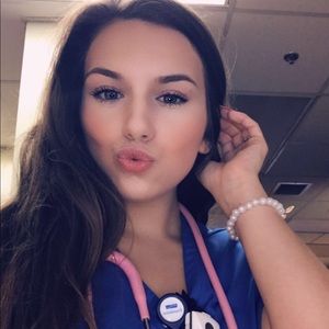 Meet your Posher, Savannah